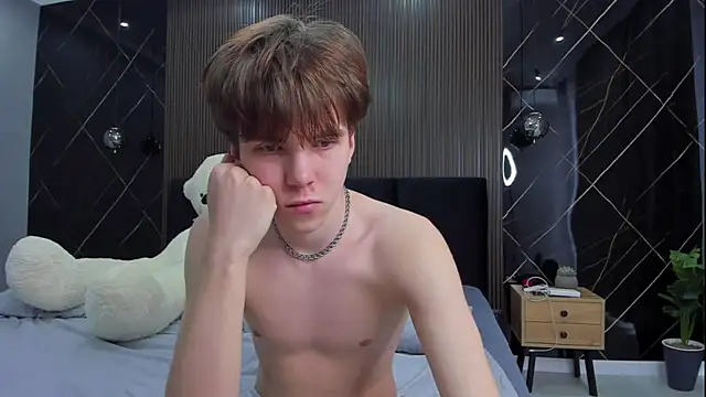 Snapshot of braxiboy chatting on February 2025 09:16:01 AM braxiboy online show from February 2025 09:16:01 AM