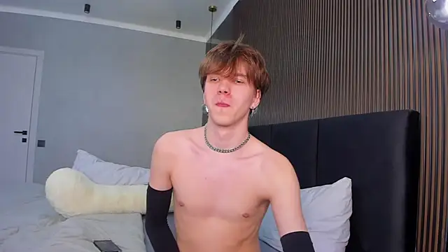 Snapshot of braxiboy chatting on February 2025 08:39:01 AM braxiboy online show from February 2025 08:39:01 AM