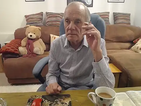 Ferret7777 online show from November 2025 07:41:02 AM