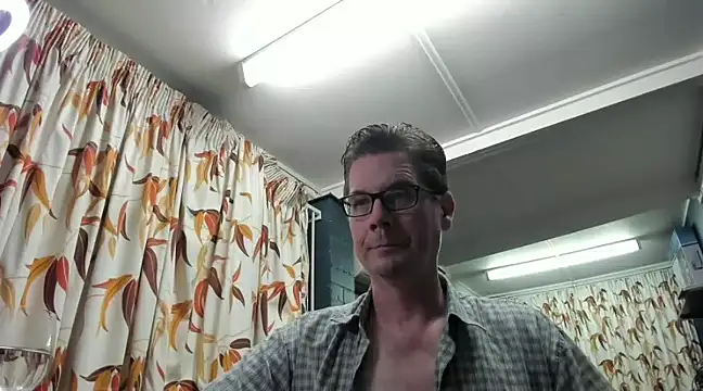 Snapshot of tilobinder chatting on December 2024 11:46:01 AM tilobinder online show from December 2024 11:46:01 AM