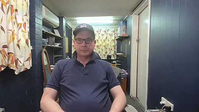 Snapshot of tilobinder chatting on October 2025 01:53:02 PM tilobinder online show from October 2025 01:53:02 PM