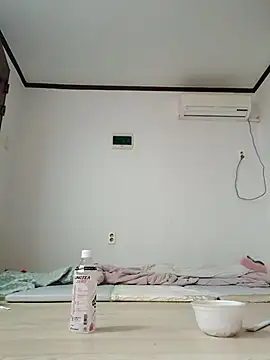 hello098712 online show from October 2025 08:12:01 AM