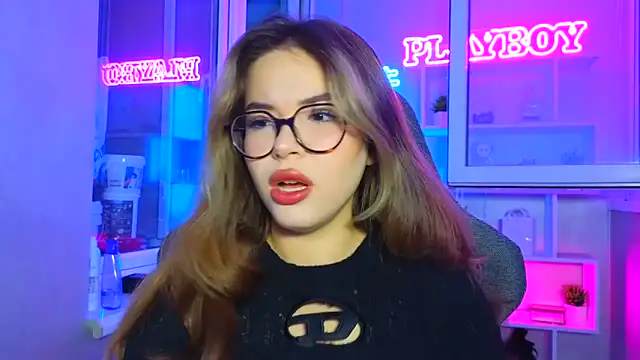 Snapshot of CutiePie3 chatting on October 2025 03:09:02 PM CutiePie3 online show from October 2025 03:09:02 PM