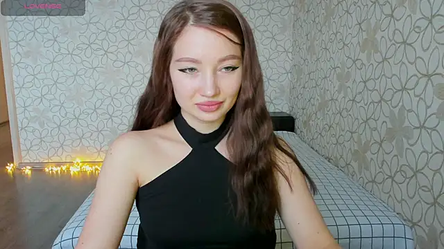 Lissa Cristal online show from November 2025 08:17:01 AM