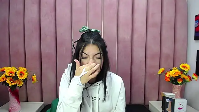 Poly Sasha  online show from March 2025 06:25:02 AM