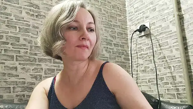 Snapshot of EdithManning chatting on December 2024 10:55:02 AM EdithManning online show from December 2024 10:55:02 AM