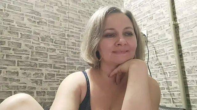 Snapshot of EdithManning chatting on January 2025 04:19:02 PM EdithManning online show from January 2025 04:19:02 PM