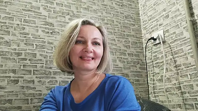 Snapshot of EdithManning chatting on March 2025 12:30:02 PM EdithManning online show from March 2025 12:30:02 PM