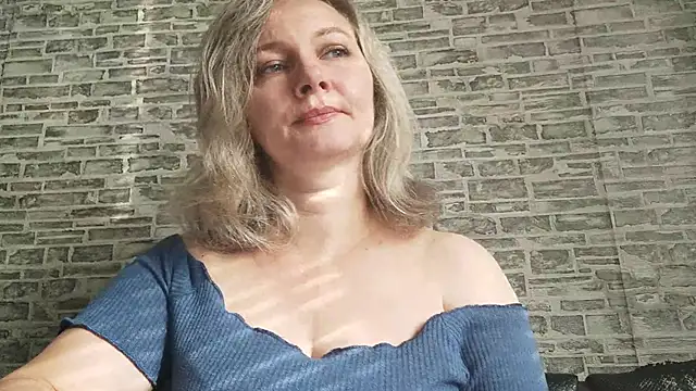 EdithManning online show from November 2025 07:51:02 AM