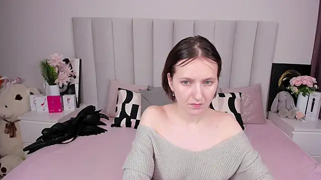 MiaKarlos online show from May 2026 01:22:02 AM