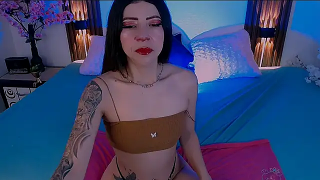 Snapshot of AmyHE chatting on February 2026 10:23:01 AM AmyHE online show from February 2026 10:23:01 AM