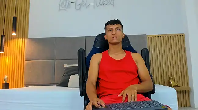 Snapshot of wolf_james123 chatting on February 2025 03:02:02 AM wolf james123 online show from February 2025 03:02:02 AM