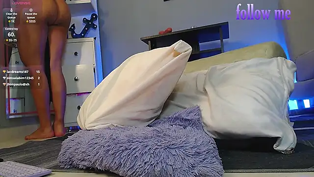 Snapshot of zoey-fox chatting on March 2025 04:12:02 AM zoey-fox online show from March 2025 04:12:02 AM