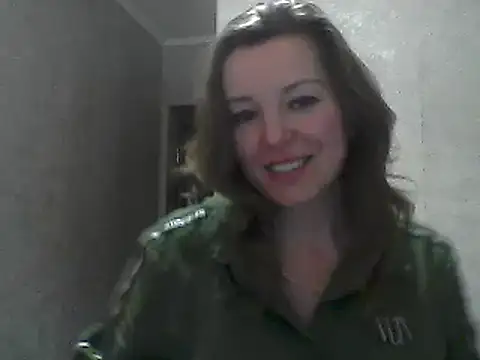 Snapshot of VselenaSun402 chatting on January 2025 01:20:02 PM VselenaSun402 online show from January 2025 01:20:02 PM