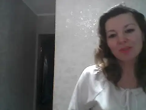 Snapshot of VselenaSun402 chatting on January 2025 07:48:01 AM VselenaSun402 online show from January 2025 07:48:01 AM