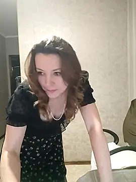 Snapshot of VselenaSun402 chatting on February 2025 12:21:02 PM VselenaSun402 online show from February 2025 12:21:02 PM