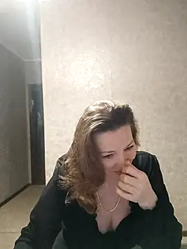 Snapshot of VselenaSun402 chatting on February 2025 09:35:01 AM VselenaSun402 online show from February 2025 09:35:01 AM