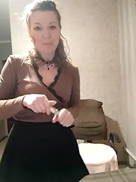 Snapshot of VselenaSun402 chatting on February 2025 12:17:02 PM VselenaSun402 online show from February 2025 12:17:02 PM