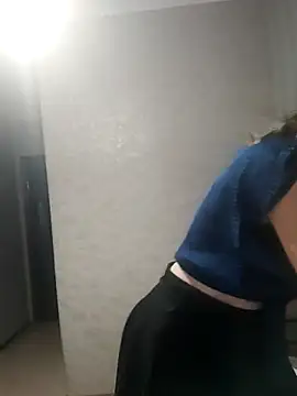 Snapshot of VselenaSun402 chatting on March 2025 09:40:02 AM VselenaSun402 online show from March 2025 09:40:02 AM