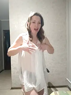 Snapshot of VselenaSun402 chatting on March 2025 03:29:02 PM VselenaSun402 online show from March 2025 03:29:02 PM