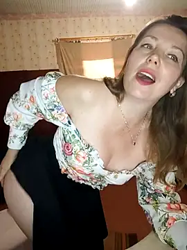 Snapshot of VselenaSun402 chatting on September 2025 10:48:02 AM VselenaSun402 online show from September 2025 10:48:02 AM