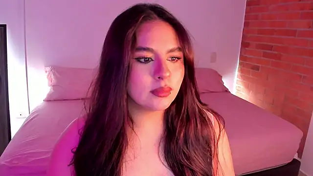 Snapshot of charlotte_blass chatting on September 2025 02:36:02 AM charlotte blass online show from September 2025 02:36:02 AM