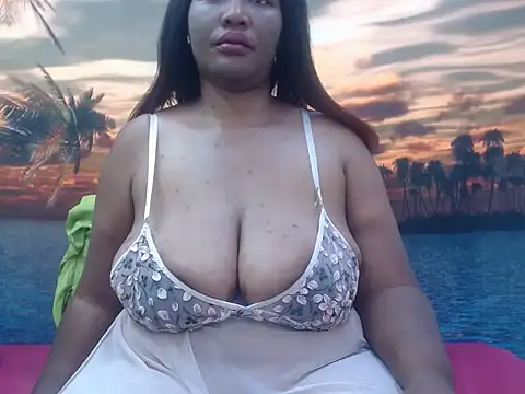 Snapshot of chubbydoll122 chatting on May 2026 01:22:02 AM chubbydoll122 online show from May 2026 01:22:02 AM