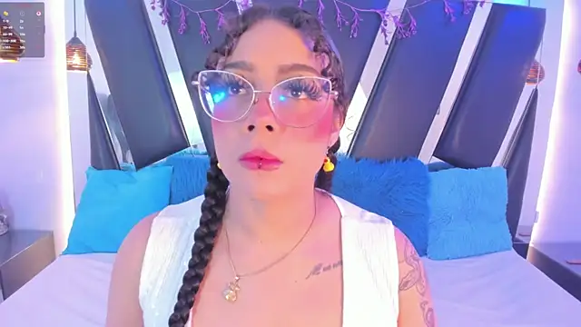 antonelllepiercee online show from June 2026 11:41:01 AM
