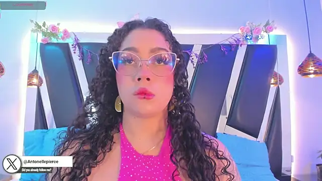 antonelllepiercee online show from June 2026 11:25:01 AM