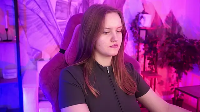 Snapshot of KellyPoter chatting on October 2025 08:26:02 AM KellyPoter online show from October 2025 08:26:02 AM