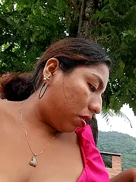 Karol-kamila19 online show from December 2024 01:17:01 PM