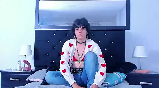 Snapshot of Caitlynwheler chatting on December 2024 01:03:01 AM Caitlynwheler online show from December 2024 01:03:01 AM