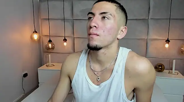 Snapshot of King_Dante_ chatting on February 2025 07:52:02 PM King Dante online show from February 2025 07:52:02 PM