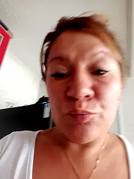 Skylar-Vox- online show from November 2025 08:55:01 PM