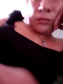 Skylar-Vox- online show from November 2025 08:08:01 PM