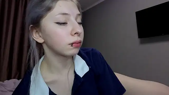 Snapshot of RinnMariko chatting on February 2025 10:47:02 PM RinnMariko online show from February 2025 10:47:02 PM