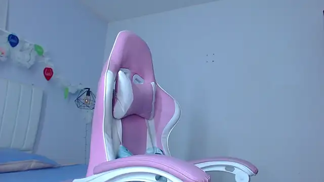 Thalia-megg online show from December 2024 06:28:02 AM