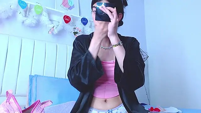 Thalia-megg online show from January 2025 06:06:01 AM