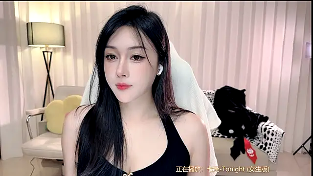 K-moumou online show from November 2025 03:23:02 PM