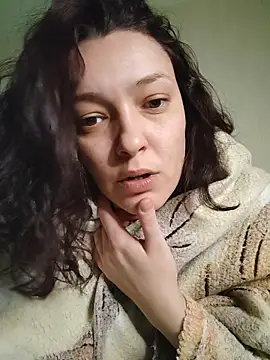 Snapshot of Alysta chatting on November 2025 08:02:02 AM Alysta online show from November 2025 08:02:02 AM