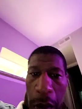 Snapshot of willywonka7793 chatting on December 2024 04:33:02 AM willywonka7793 online show from December 2024 04:33:02 AM