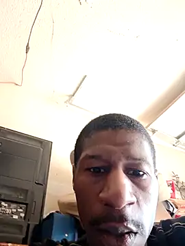 Snapshot of willywonka7793 chatting on January 2025 06:16:02 PM willywonka7793 online show from January 2025 06:16:02 PM