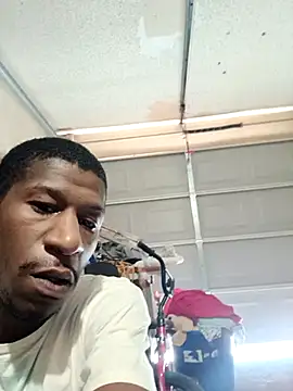 Snapshot of willywonka7793 chatting on March 2025 03:52:01 PM willywonka7793 online show from March 2025 03:52:01 PM