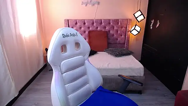 samanta owenss online show from January 2025 12:18:01 PM