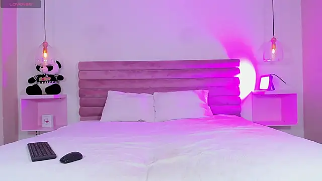 Snapshot of AbyCooper chatting on March 2025 07:39:01 PM AbyCooper online show from March 2025 07:39:01 PM