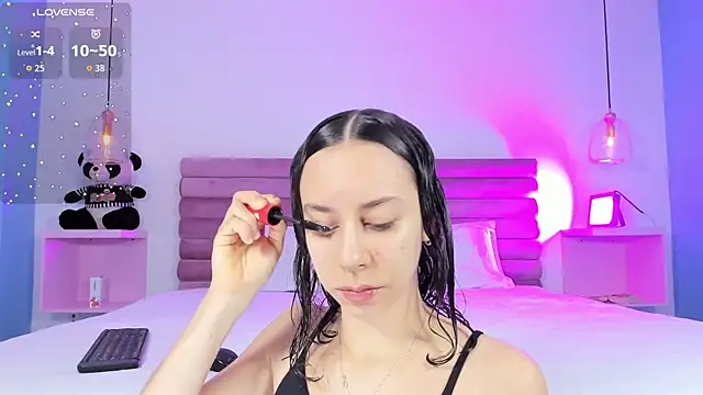 Snapshot of AbyCooper chatting on September 2025 01:01:01 PM AbyCooper online show from September 2025 01:01:01 PM