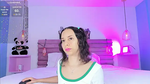 Snapshot of AbyCooper chatting on October 2025 12:28:01 PM AbyCooper online show from October 2025 12:28:01 PM