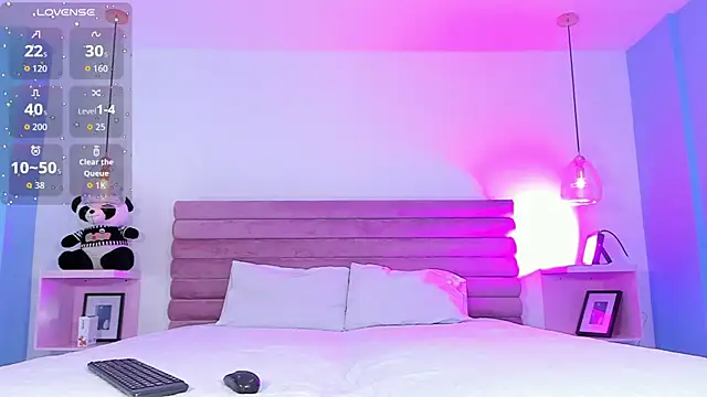 Snapshot of AbyCooper chatting on December 2025 12:22:01 PM AbyCooper online show from December 2025 12:22:01 PM