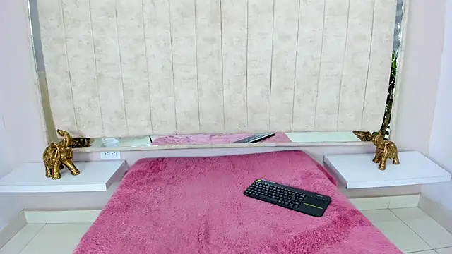 Annie9  online show from February 2025 03:23:02 AM