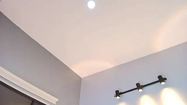 Annie9  online show from September 2025 04:34:02 AM